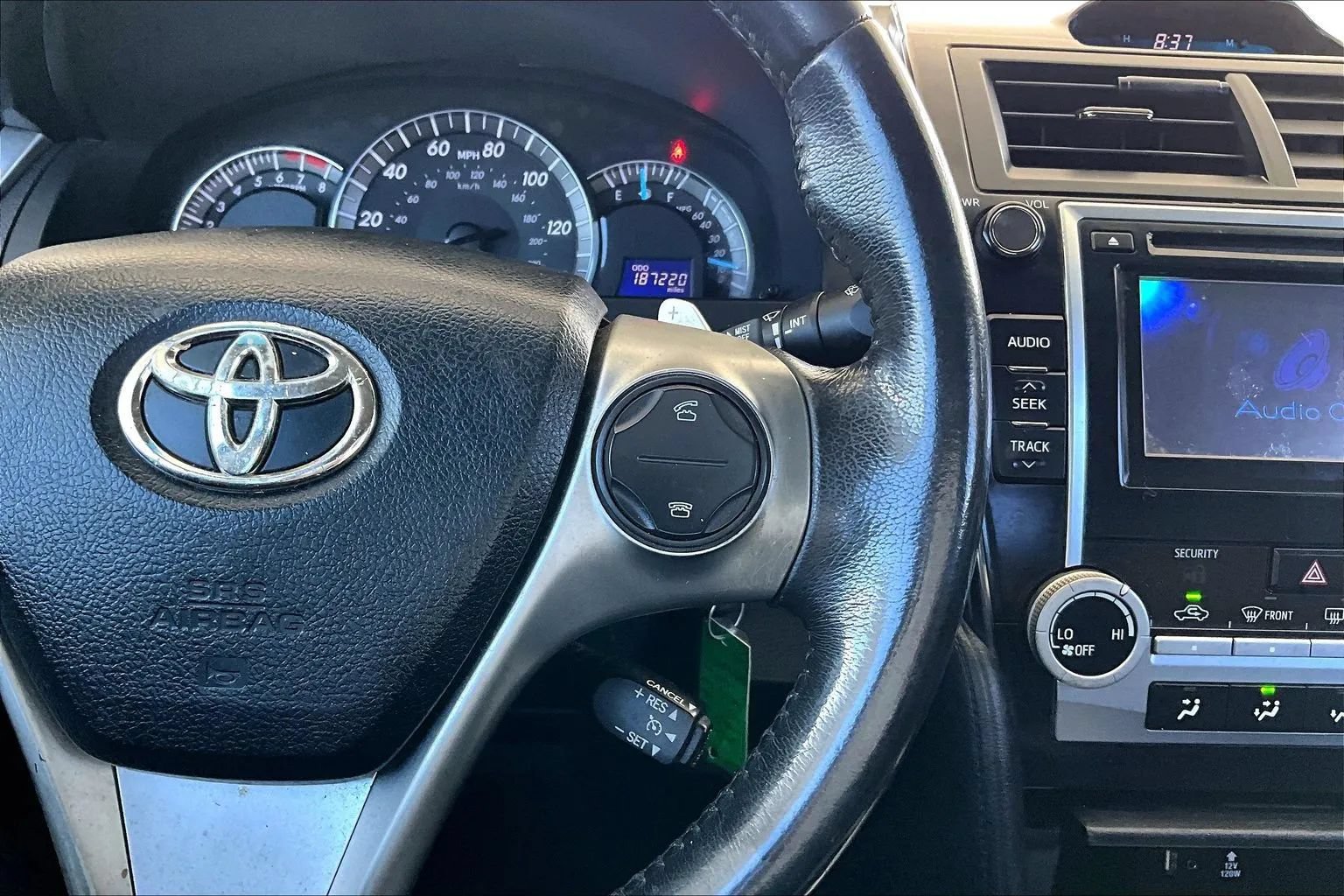 Used 2012 Toyota Camry SE FWD image 11
