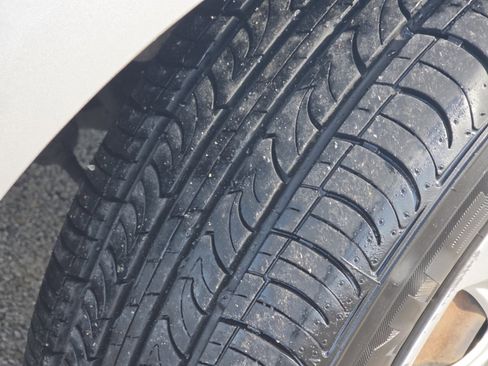 Used 2013 Kia Forte EX image 8