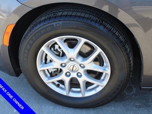 Used 2023 Chrysler Voyager LX image 12