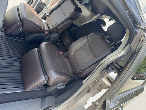 Certified 2023 Toyota Sienna Platinum AWD/4WD image 16