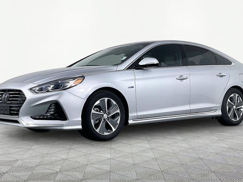 Used 2019 Hyundai Sonata Limited w/ Ultimate Package 02 FWD image 1
