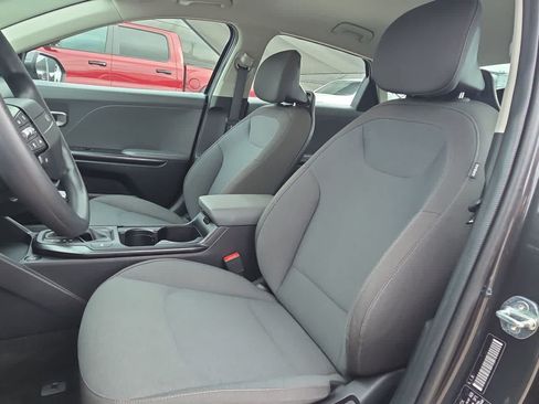 Used 2025 Kia K4 FWD image 15