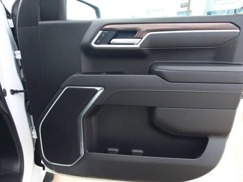 Used 2026 Chevrolet Silverado 1500 RST AWD/4WD image 40