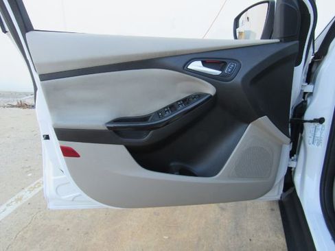 Used 2016 Ford Focus Electric Hatchback image 11