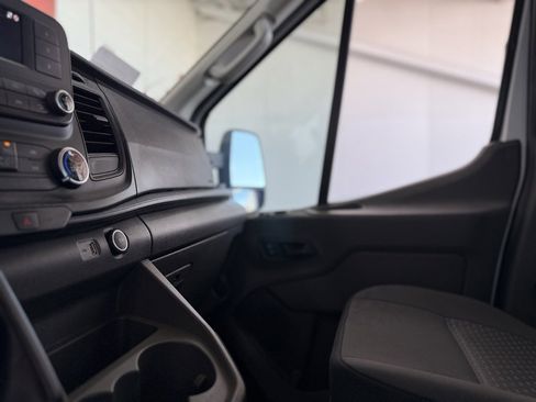 Used 2021 Ford Transit 350 XLT image 30