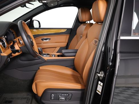Certified 2023 Bentley Bentayga Extended Wheelbase image 2