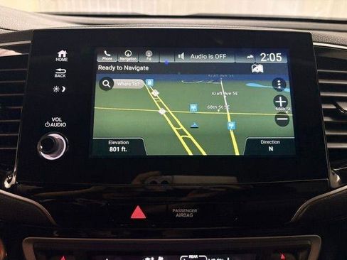 Used 2022 Honda Pilot Touring image 17