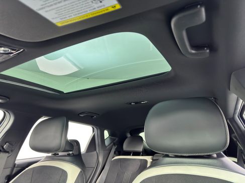 Used 2022 Kia EV6 GT-Line w/ GT-Line Suede Seat Package image 11