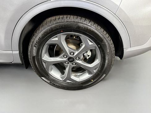 Used 2023 Ford Escape ST-Line w/ Cold Weather Package FWD image 37
