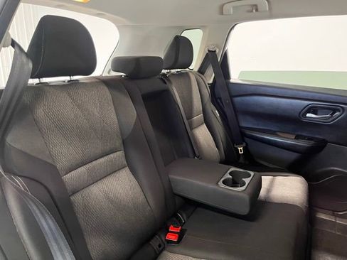 Used 2024 Nissan Rogue SV FWD image 13