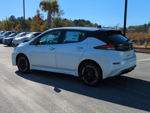 Used 2024 Nissan Leaf SV Plus FWD image 6