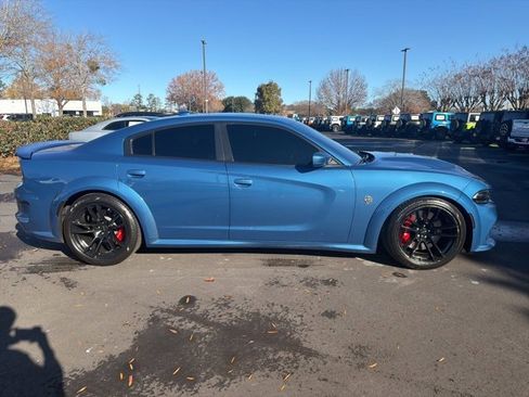 Used 2020 Dodge Charger SRT Hellcat w/ Navigation & Travel Group image 2