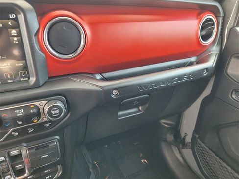 Used 2019 Jeep Wrangler Unlimited Rubicon image 28