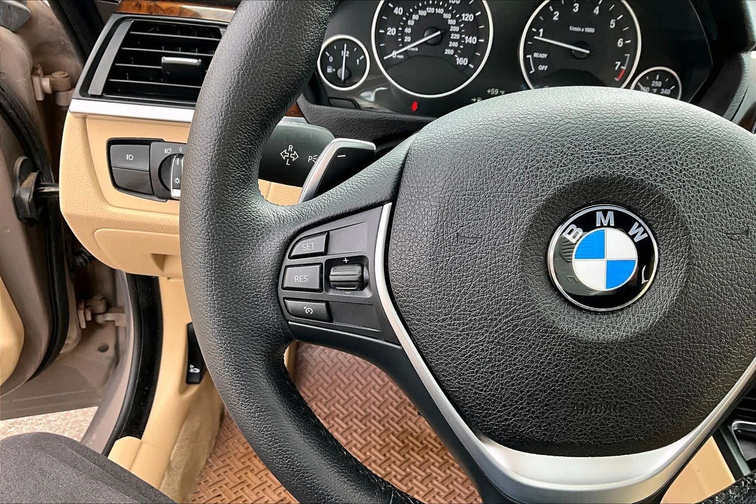 Used 2016 BMW 328i Gran Turismo xDrive AWD/4WD image 24