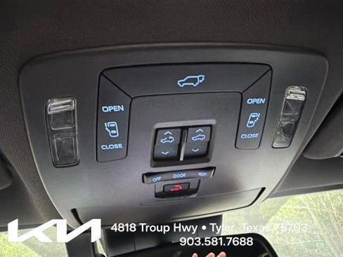 Used 2024 Toyota Sienna XLE Woodland Edition AWD/4WD image 20