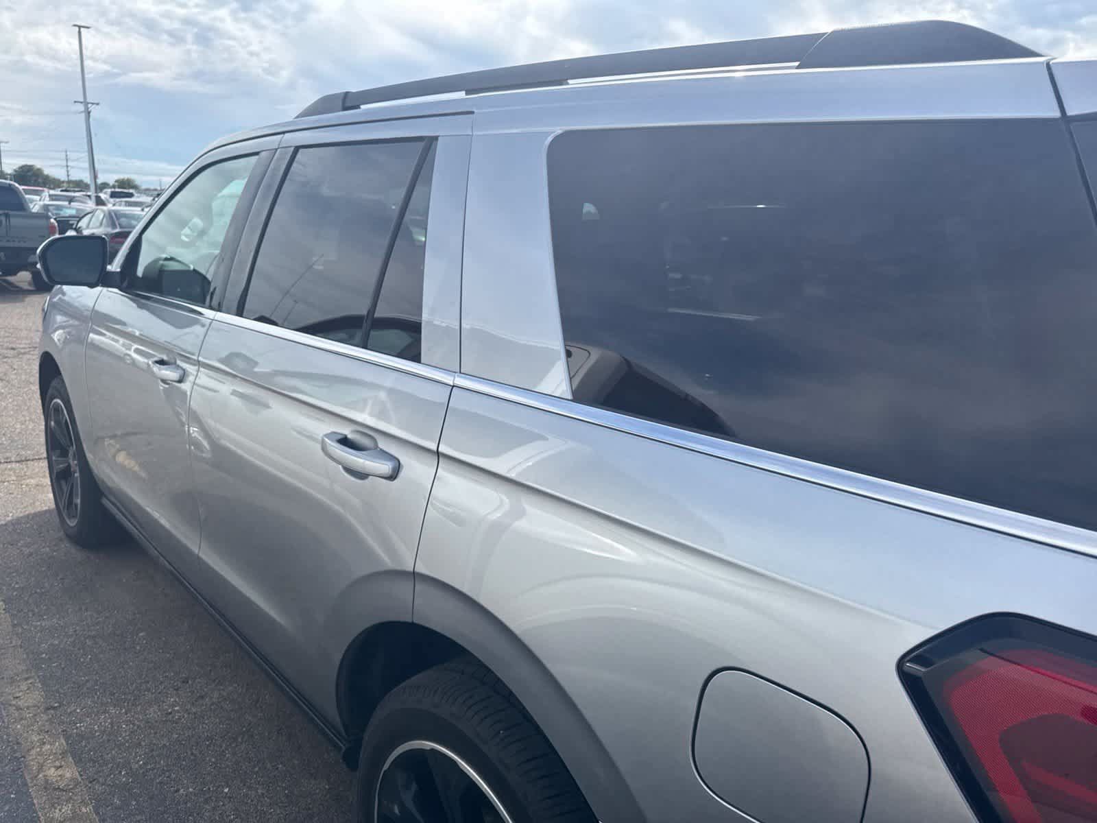 Used 2022 Ford Expedition Limited AWD/4WD image 20