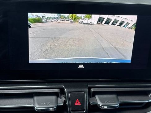Used 2025 Chevrolet TrailBlazer LT FWD image 15