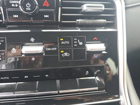 Certified 2025 Nissan Armada SL AWD/4WD image 24