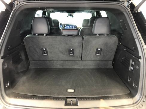 Used 2026 Chevrolet Traverse RS image 8