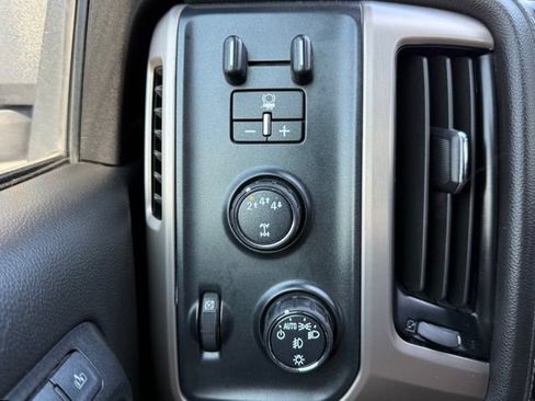 Used 2019 GMC Sierra 2500 Denali w/ Duramax Plus Package AWD/4WD image 21