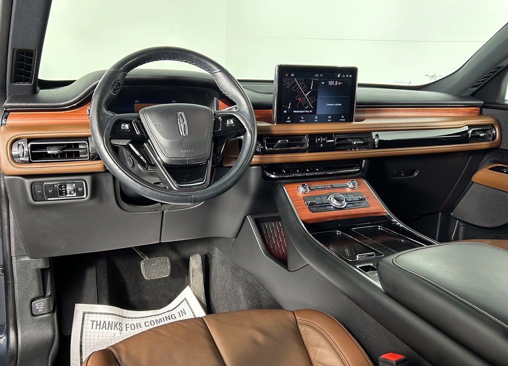 Used 2023 Lincoln Aviator Reserve w/ Elements Package Plus AWD/4WD image 20