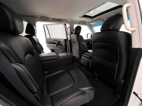 Used 2017 INFINITI QX80 4WD image 14