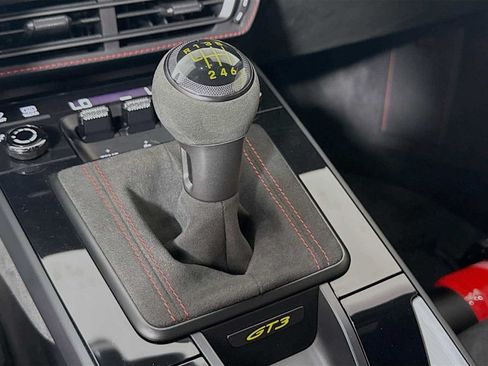 Certified 2022 Porsche 911 GT3 RWD image 41