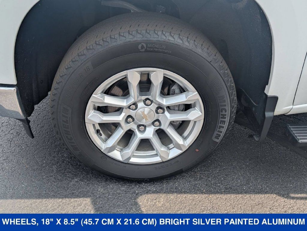 Used 2023 Chevrolet Silverado 1500 LT AWD/4WD image 9