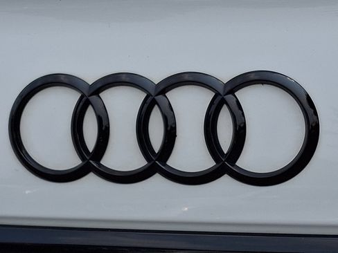Used 2023 Audi Q5 2.0T Premium Plus w/ Premium Plus Package AWD/4WD image 31