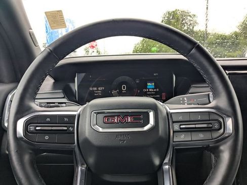 Used 2025 GMC Acadia Elevation image 23