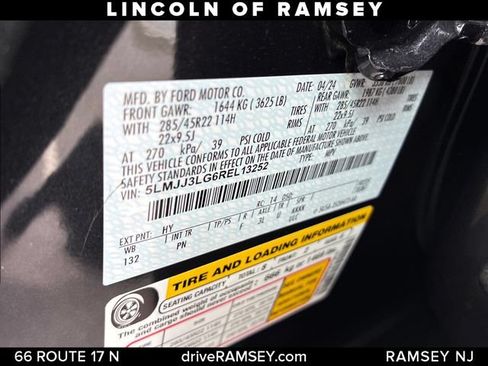 Used 2024 Lincoln Navigator L Reserve AWD/4WD image 30