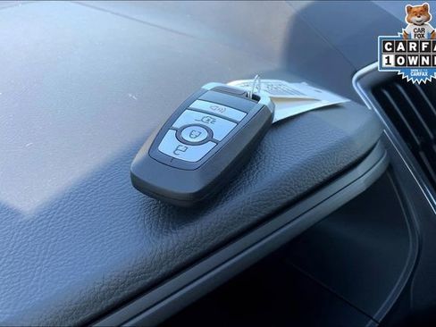 Used 2022 Ford Edge ST image 11