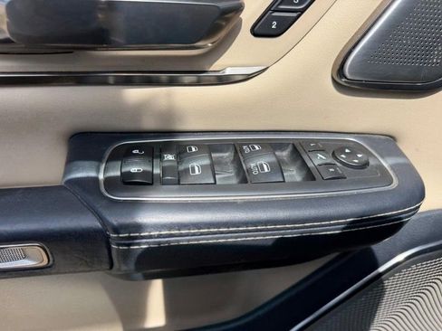 Used 2019 RAM 1500 Limited AWD/4WD image 19