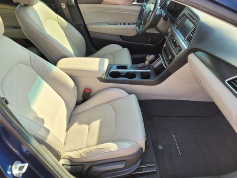 Used 2017 Hyundai Sonata Sport w/ Value Edition Package 02 image 10