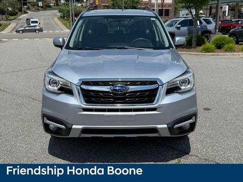 Used 2018 Subaru Forester 2.5i Touring w/ Popular Package #2 AWD/4WD image 2