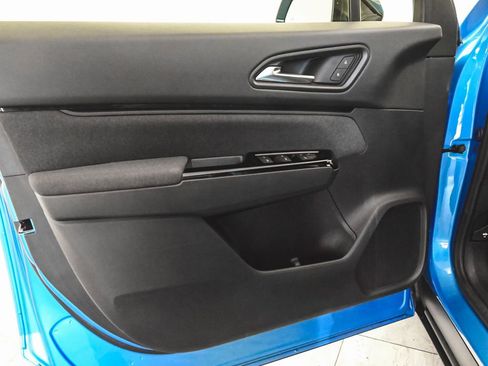 Used 2024 Honda Prologue EX image 8