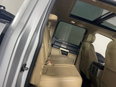 Used 2017 Ford F250 Lariat w/ Lariat Ultimate Package image 28