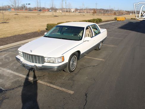 Used 1995 Cadillac Fleetwood Brougham image 10