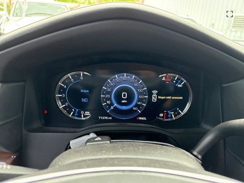 Used 2018 Cadillac Escalade 2WD image 5