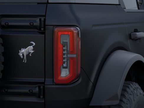 New 2026 Ford Bronco Outer Banks w/ Sasquatch Package AWD/4WD image 23