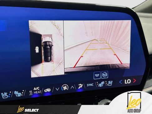 Used 2024 Chevrolet Blazer EV RS AWD/4WD image 17