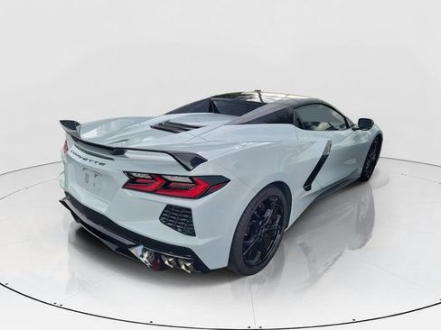 Used 2021 Chevrolet Corvette Stingray Preferred Conv w/ Z51 Performance Package RWD image 4