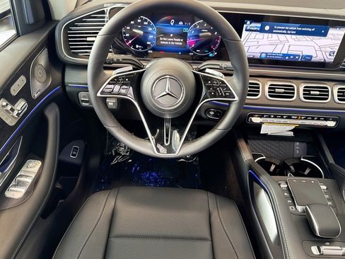 New 2026 Mercedes-Benz GLS 450 4MATIC image 20