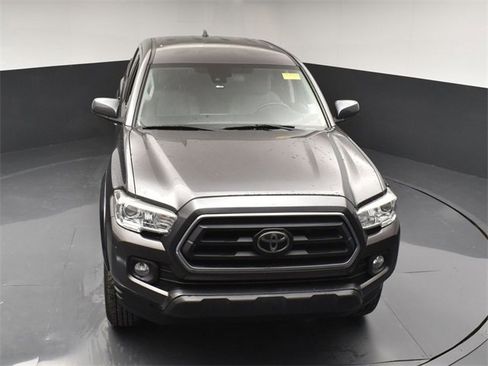 Used 2020 Toyota Tacoma SR5 image 43