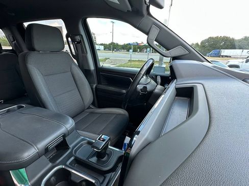 Used 2023 Chevrolet Silverado 1500 LT AWD/4WD image 21