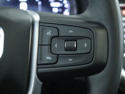 Used 2023 GMC Yukon XL SLT w/ SLT Luxury Package image 12