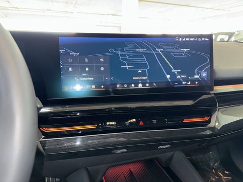 Used 2025 BMW 530i w/ M Sport Package image 26