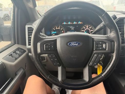 Used 2019 Ford F150 XLT w/ Equipment Group 302A Luxury AWD/4WD image 19