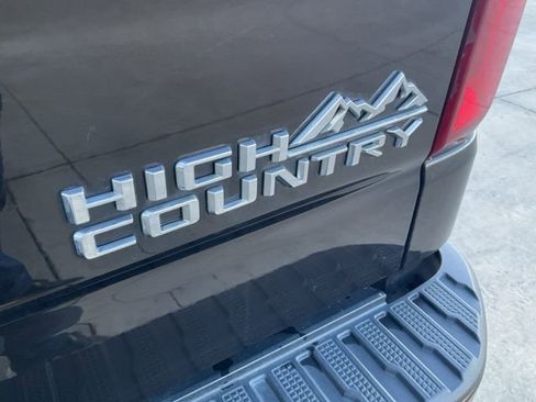 Used 2019 Chevrolet Silverado 1500 High Country w/ Technology Package image 30