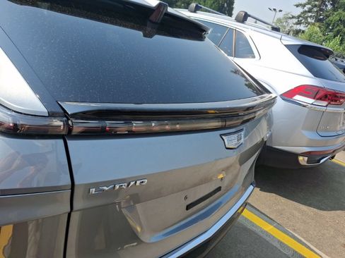 Used 2024 Cadillac Lyriq Luxury RWD image 7